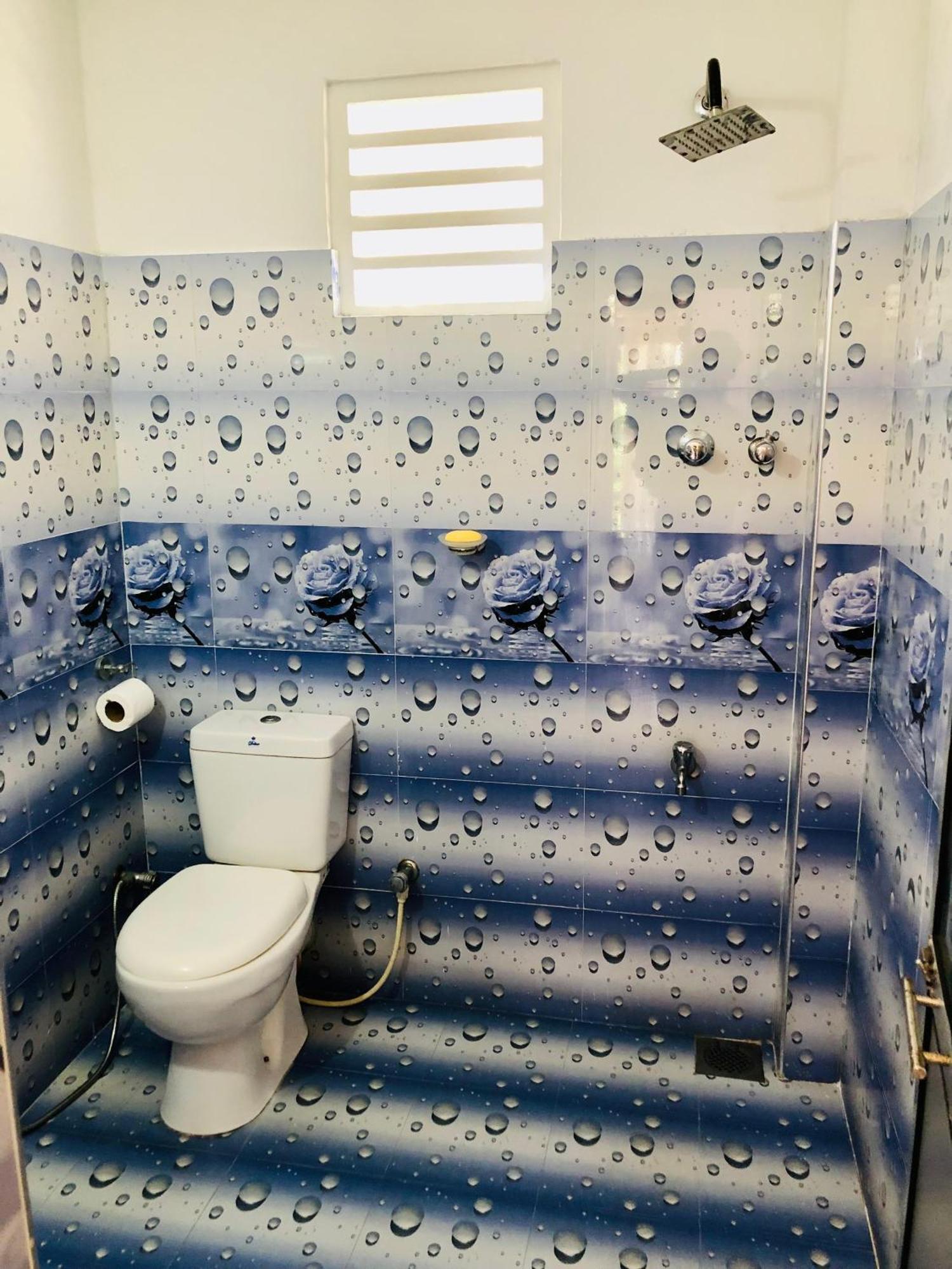 ホテル Mahee House ディックウェラ 部屋 写真