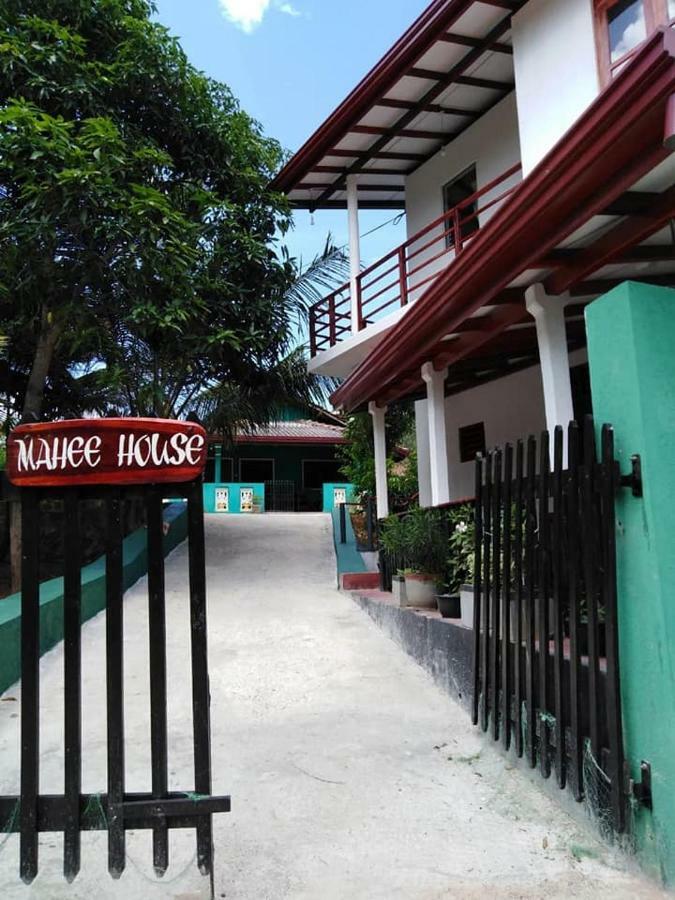 ホテル Mahee House ディックウェラ エクステリア 写真